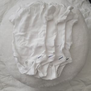 Gerber Organic Cotton onsies 4pk